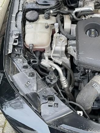 Mercedes Cla-klasse 180 d AMG LINE PANO NAVI CAMERA LED picture 14