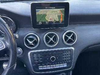 Mercedes A-klasse 250 4MATIC URBAN PANO NAVI PDC picture 9