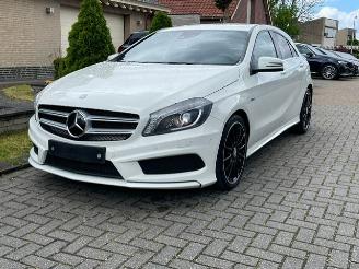 Tweedehands auto Mercedes A-klasse 200 AMG LINE COMAND XENON 2014/1