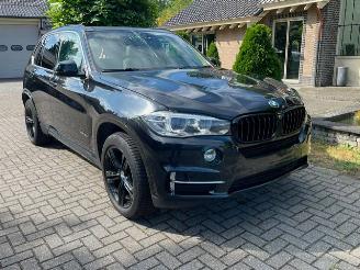 krockskadad bil auto BMW X5 XDrive 30d PANO CAMERA NAVI LED 2016/10
