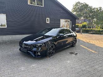Schadeauto Mercedes A-klasse 200 AMG PANO AUTOMAAT LEER CLIMA CAMERA LED B.J 2025 2025/1