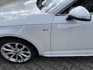 Audi A4 Avant 2.0 S LINE HYBDRIDE AUTOMAAT NAVI CLIMA PDC VIRT DASH B.J 06-2019 picture 12