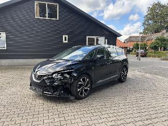 damaged passenger cars Renault Grand-scenic 1.3 BOSE 7 PERSOONS AUTOMAAT PANORAMADAK NAVI CLIMA CAMERA TREKHAAK CRUISE B.J 06-2019 2019/2