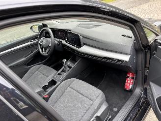 Volkswagen Golf 8 Pano 1.5 NAVI CLIMA CAMERA VIRT DASH LED 18 INCH B.J 04-2023 picture 10