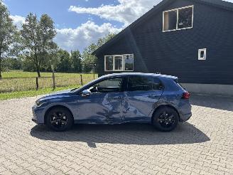 Volkswagen Golf 8,5 FACELIFT 1.5 NAVI CLIMA CAMERA LED VIRT DASH TREKHAAK B.J 12-2024 NEW MODEL picture 5