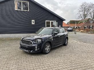 Voiture accidenté Mini Countryman HYBRIDE PLUG IN SE 4AWD AUTOMAAT NAVI CLIMA LEER LED PDC B.J 2019 2019/2