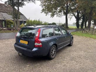 Volvo  V-50 1.8 EDITION 125 PK AIRCO TREKHAAK B.J 09-2005 GEEN SCHADE picture 2