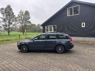 Volvo  V-50 1.8 EDITION 125 PK AIRCO TREKHAAK B.J 09-2005 GEEN SCHADE picture 8