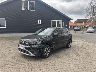 Voiture accidenté Volkswagen T-Cross AUTOMAAT NAVI CLIMA CAMERA B.J 12-2024 FACELIFT 2024/12