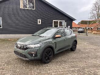 krockskadad bil auto Dacia Sandero STEPWAY 110 PK EXTREEM NAVI CLIMA CAMERA LED B.J 2024 FACELIFT 2024/2
