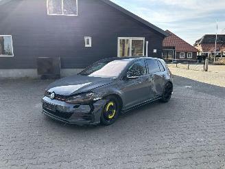 Unfallwagen Volkswagen Golf GTI TCR 300 PK SPECIAL EDITION PANO LEER DYNO AUDIO NAVI CLIMA VIRT DASH B.J 2019 2019/1