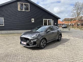 Damaged car Ford Puma ST LINE 125 PK NAVI CLIMA PDC B.J 2021 schroefschade 2021/7