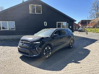 Unfallwagen Renault Scenic E TECH EV 87 220 PK Long rage Alpine B.J 2025 2025/3