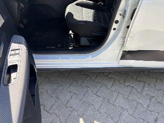Dacia Sandero STEPWAY TCE 90 EDITION AIRCO CAMERA APP B.J 2025. PLAATSCHADE picture 15