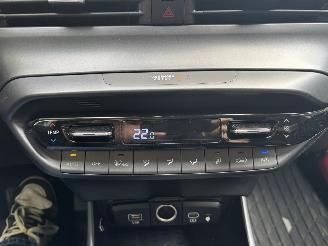Hyundai I-20 I-20 AUTOMAAT PREMIUM SPORT BOSE NAVI CLIMA CAMERA LED B.J 12-2024 picture 13