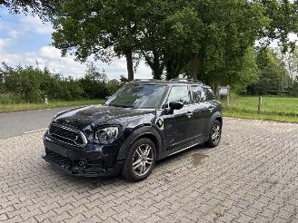 Unfallwagen Mini Countryman COOPER HYBRIDE PLUG IN SE 4AWD AUTOMAAT NAVI CLIMA LEER LED PDC B.J 12-2019 2019/12