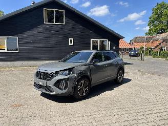 Unfallwagen Peugeot 2008 1.2 AUTOMAAT130 PK NAVI CLIMA CAMERA LED B.J 2024 2024/1