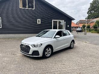 uszkodzony samochody osobowe Audi A1 TFSI 95 PK VIRT DASH AIRCO PDC B.J 2023 LICHTE SCHROEFSCHADE 2023/3
