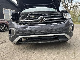 Volkswagen T-Cross 110 PK STYLE NAVI CLIMA CAMERA VIRT DASH B.J 09-2022 PLAATSCHADE picture 14