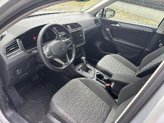 Volkswagen Tiguan 1.5 AUTOMAAT 150 PK NAVI CLIMA CAMERA VIR DASHBOARD LED TREKHAAK B.J 2024 picture 7