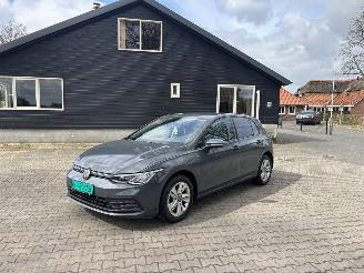 skadebil auto Volkswagen Golf 8 TSI 110 PK NAVI CLIMA VIRT DASH PDC CRUISE B.J 10-2020 2020/10