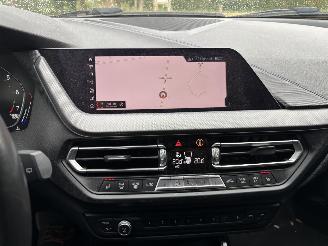 BMW 1-serie 118 M SPORT 6 BAK NAVI CLIMA PDC LED B.J 2020 picture 13