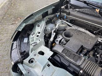 Dacia Duster AUTOMAAT 1.6 HYBRIDE NAVI CLIMA CAMERA PDC LED B.J 12-2024 picture 17