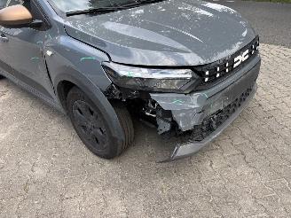 Dacia Jogger 1.8 HYBRIDE AUTOMAAT 7 PERS EXTREEM NAVI CLIMA CAMERA CRUISE LED B.J 04-2026 picture 20