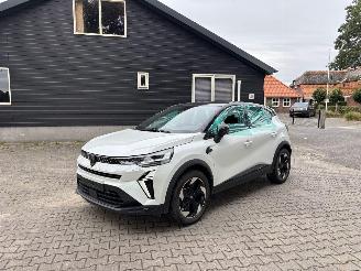 uszkodzony samochody osobowe Renault Captur E TECH HYBRIDE AUTOMAAT NAVI CLIMA CAMERA B.J 10-2025 NEW MODEL 2025/10