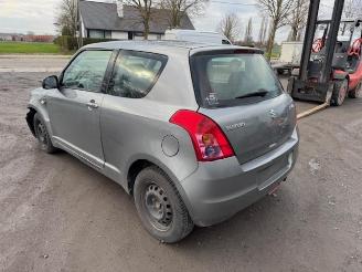 Suzuki Swift  picture 7