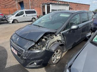 Peugeot 5008 I  STYLE picture 3
