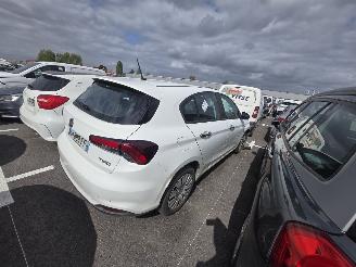 Voiture accidenté Fiat Tipo  2017/10