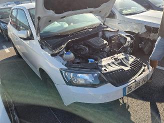 Unfallwagen Skoda Fabia  2015/6