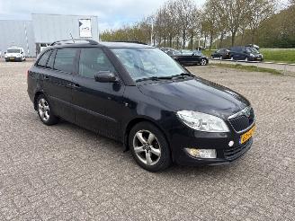 krockskadad bil auto Skoda Fabia 1.2 TDI 12V Greenline Combi/o 4Dr Diesel 1.199cc 55kW (75pk) FWD 2010-05/2014-12  CFWA 2011/7