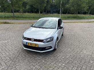 damaged passenger cars Volkswagen Polo 1.6 TDI 16V 90 Hatchback  Diesel 1,598cc 66kW (90pk) FWD 2009-06/2014-05  CAYB 2012/1