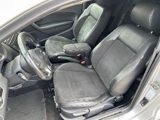 Volkswagen Polo 1.6 TDI 16V 90 Hatchback  Diesel 1,598cc 66kW (90pk) FWD 2009-06/2014-05  CAYB picture 17
