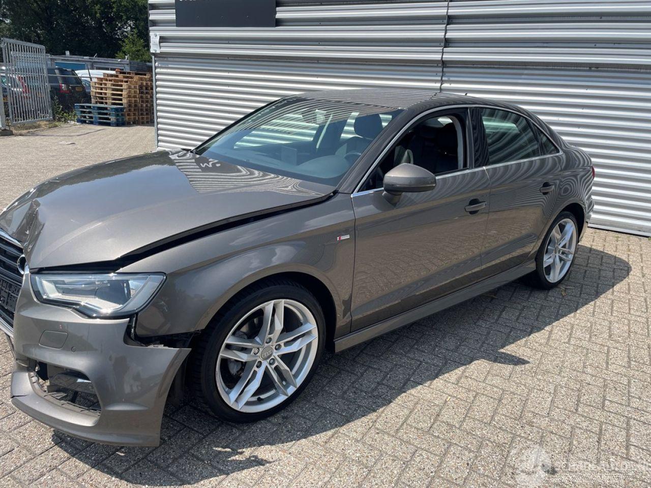Audi A3 LIMOUSINE