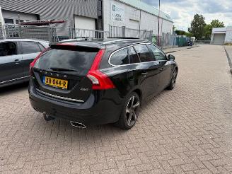 Volvo V-60 2.4 D6 Twin Engine R-Design picture 5