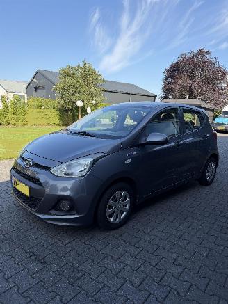 skadebil auto Hyundai I-10 I-motion Comfort 2016/2