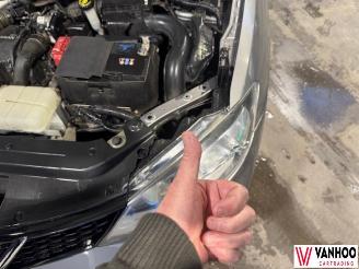 Nissan Pulsar  picture 8