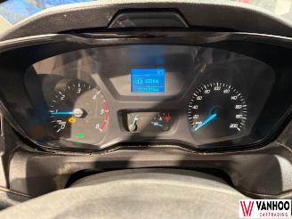 Ford Transit  picture 15