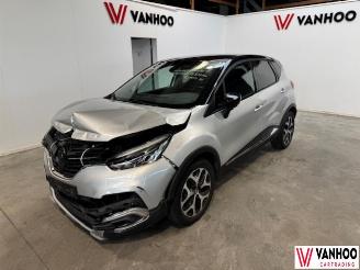 skadebil auto Renault Captur  2019/1