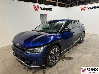 damaged passenger cars Kia EV6  2023/8