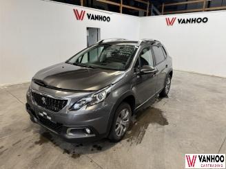 krockskadad bil auto Peugeot 2008  2019/5