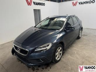 Volvo V-40  picture 1