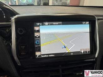 Peugeot 2008  picture 17