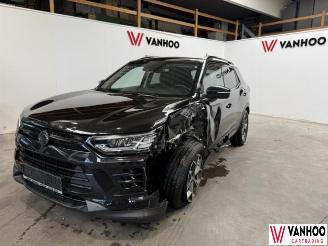 damaged passenger cars Ssang yong Korando  2024/4