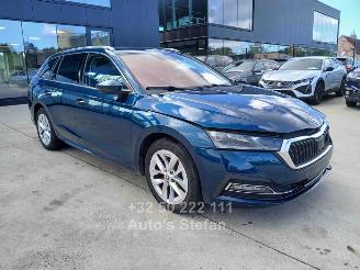 Vaurioauto  passenger cars Skoda Octavia STYLE 2022/12