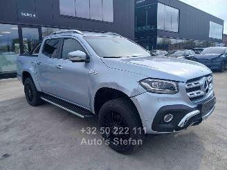 krockskadad bil auto Mercedes X 350 4-MATIC 2019/6