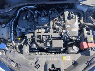 Toyota C-HR  picture 12